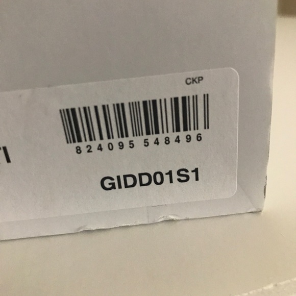 Steve Madden Giddy Blue Multi Sneakers - Picture 9 of 9